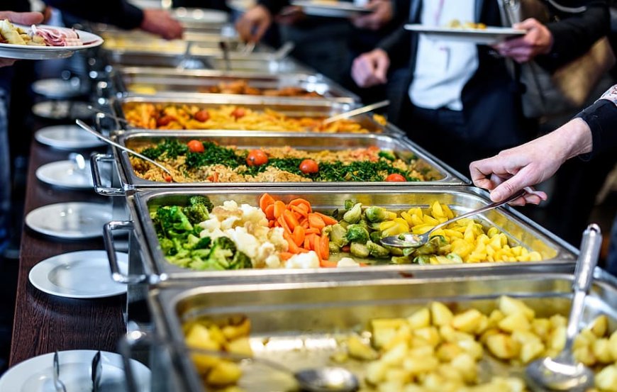 Winter Wedding Essentials: Budget-Friendly Catering Tables for Sale & Gas Heaters for the Reception