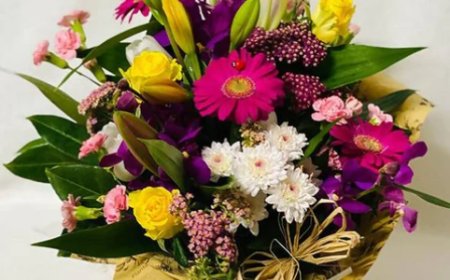 Melbourne’s Floral Charm: Sending the Perfect Blooms from City to Suburb