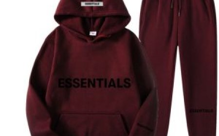 Modern Streetwear Essential Hoodie with a Classic Fit