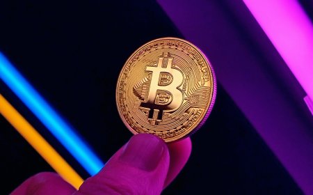 What Does Coinbase’s SWOT Analysis Reveal About the Future of Cryptocurrency Exchanges?