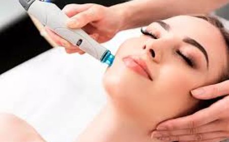 Why Celebrities Choose the Best Hydrafacial Clinics for Glowing Skin