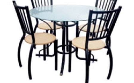 The Best Dining Set Materials for Durability and Style