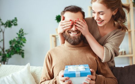 How to Choose the Perfect Gift for Couples – Thoughtful Ideas by Beutics