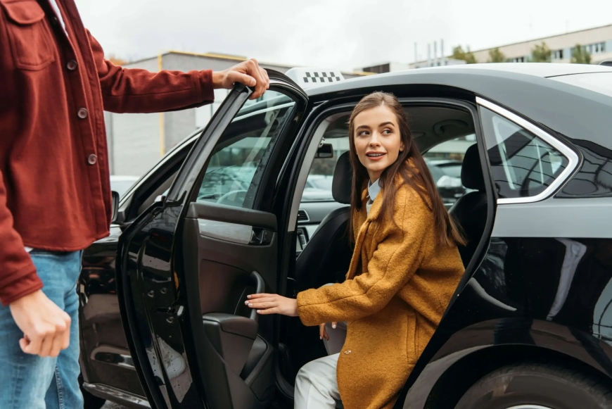 The Smartest Way to Catch Your Flight: Taxi to Gatwick Airport