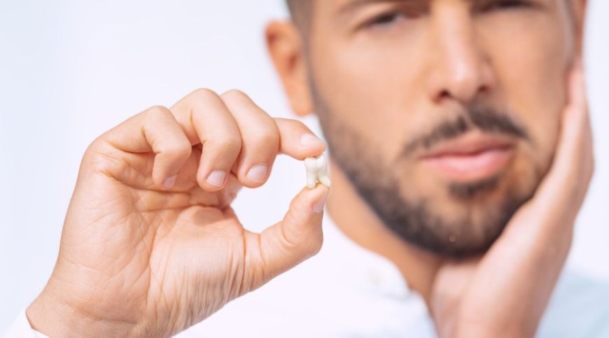 First Aid Tips for a Knocked-Out Tooth before Seeing an Emergency Dentist